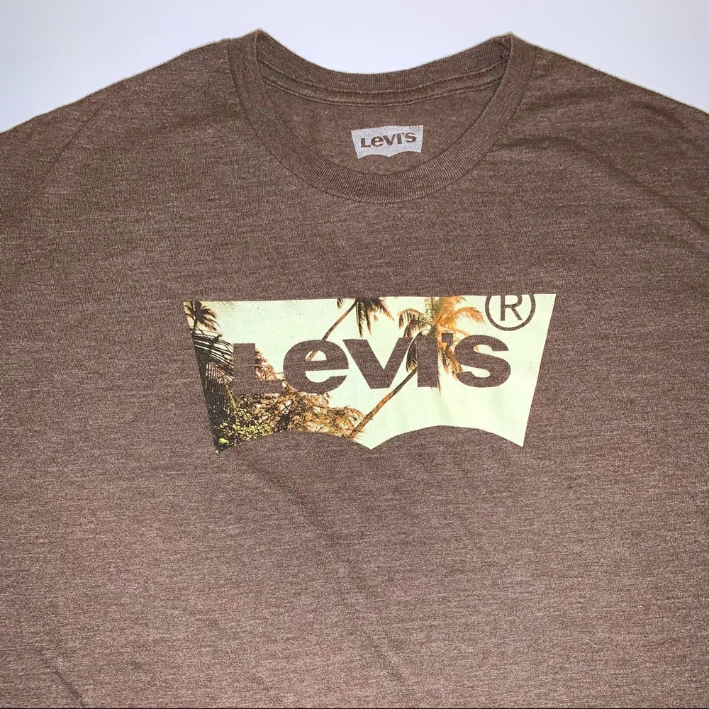 Men’s Levi’s Brown Short Sleeve Shirt